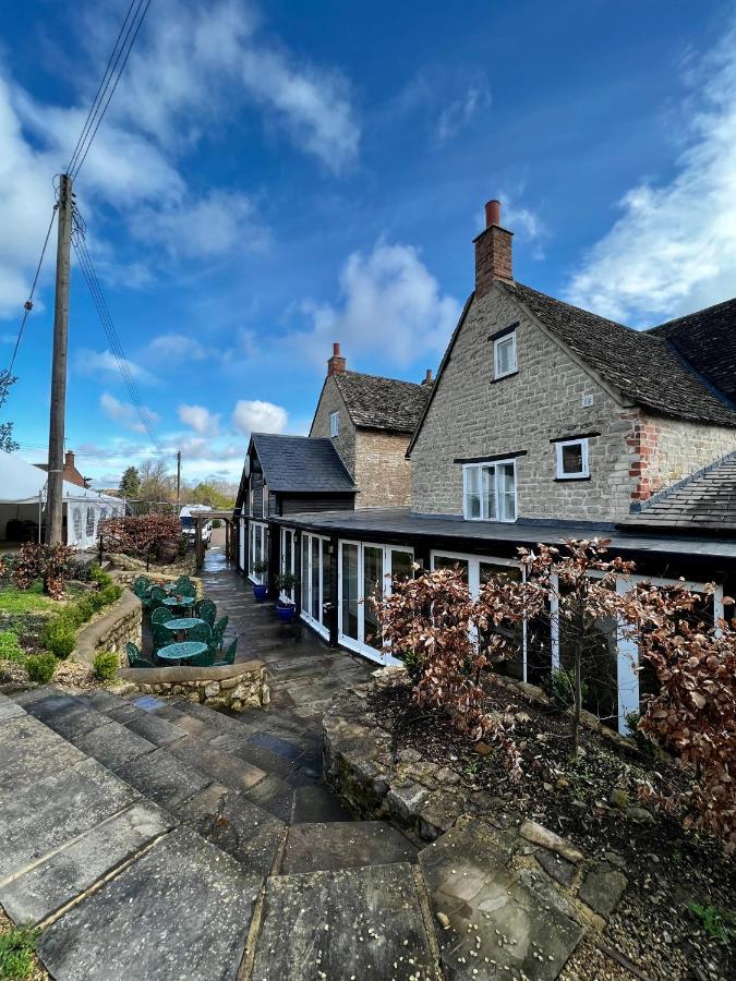 Отель The Lion, Tredington Shipston-on-Stour Экстерьер фото