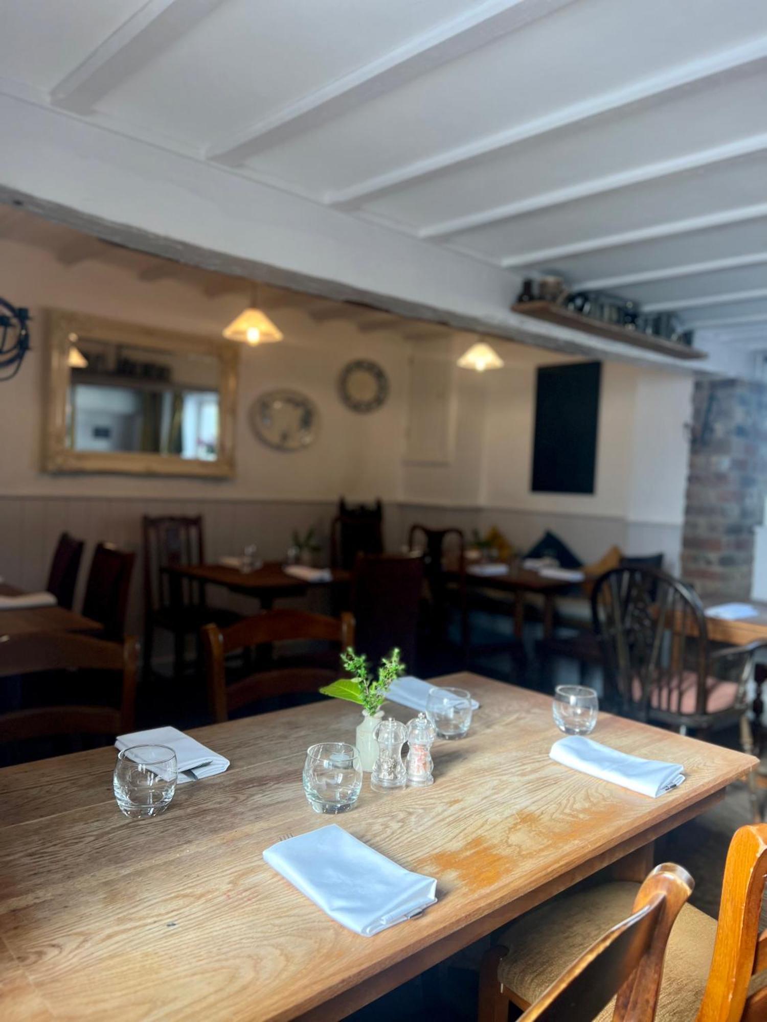 Отель The Lion, Tredington Shipston-on-Stour Экстерьер фото